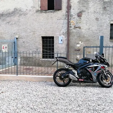 Residenza Al Castello 게스트하우스 *