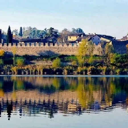 Residenza Al Castello 게스트하우스 Castellaro (Lombardy)