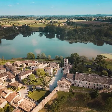 Residenza Al Castello 게스트하우스 *